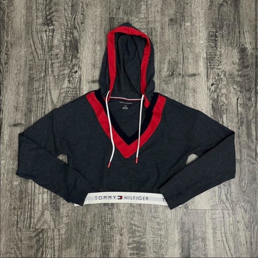 Cropped hoodie
